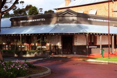 Rose And Crown Hotel - Dalby Accommodation 4
