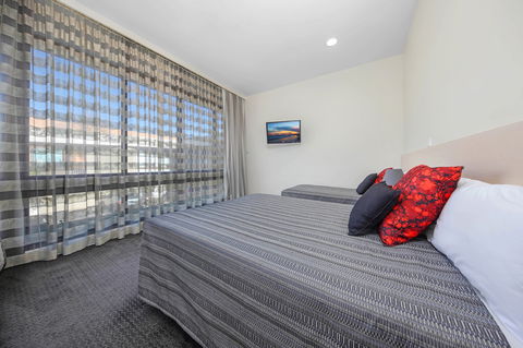 Belconnen Way Motel And Serviced Apartments - Dalby Accommodation 5