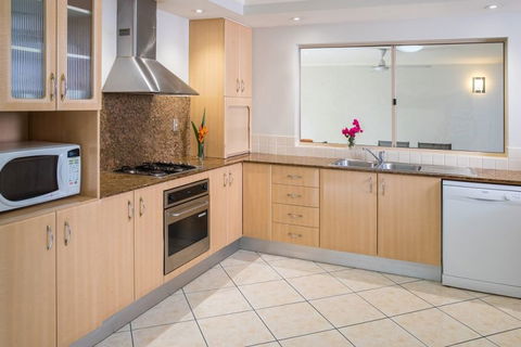 The Lakes Cairns Resort - Dalby Accommodation 6