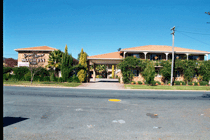 Grand Manor Motor Inn - Dalby Accommodation
