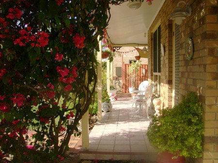 Angels Beach Lodge - Dalby Accommodation 2