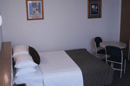 Burkes Hotel Motel - Dalby Accommodation 1