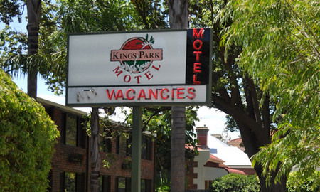 Kings Park Motel - Dalby Accommodation 0