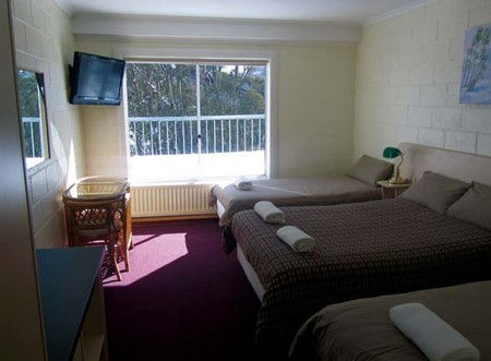 Falls Creek Hotel - Dalby Accommodation 0