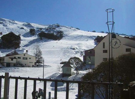 Falls Creek Hotel - Dalby Accommodation 2