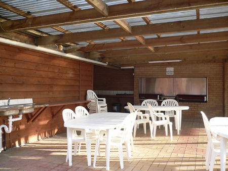 Koala Park Resort - Dalby Accommodation 2