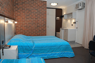 Lakes Central Hotel - Dalby Accommodation 3