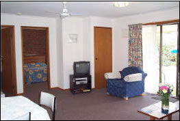 Lakes Jakaranda Holiday Units - Dalby Accommodation 3