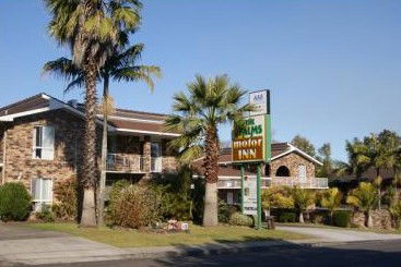 Gosford Palms Motor Inn - Dalby Accommodation 0