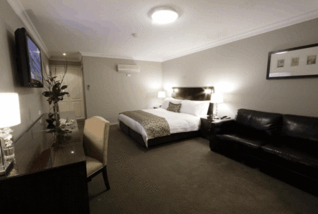 Carlyle Suites & Apartments - Dalby Accommodation 2