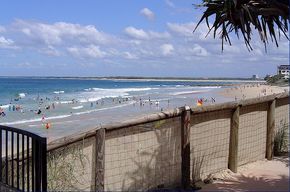 Casablanca Beachfront Apartments - Dalby Accommodation 2