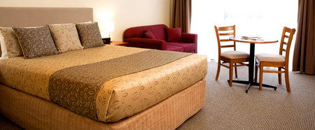Clare Country Club - Dalby Accommodation 1