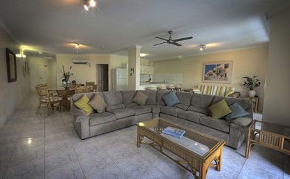Costa Royale Beachfront Apartments - Dalby Accommodation 1