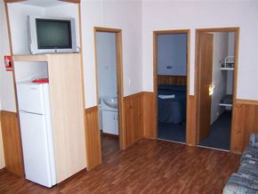 Koonwarra Family Holiday Park - Dalby Accommodation 1