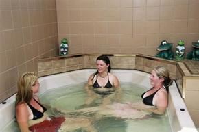 Koonwarra Family Holiday Park - Dalby Accommodation 3