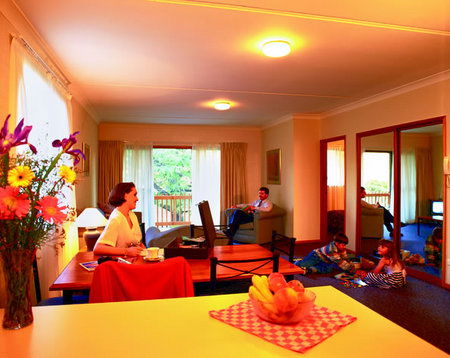 Oxley Court Serviced Apartments - Dalby Accommodation 0