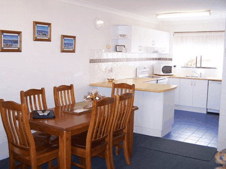Peninsular Apartments - Dalby Accommodation 4