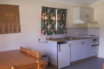 Halliday Bay Resort - Dalby Accommodation 0