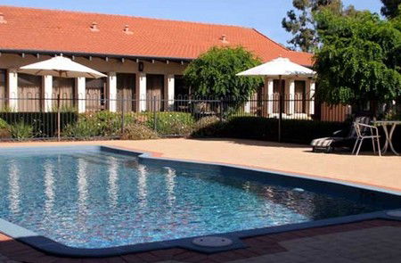 Banksia Motel - Dalby Accommodation 1