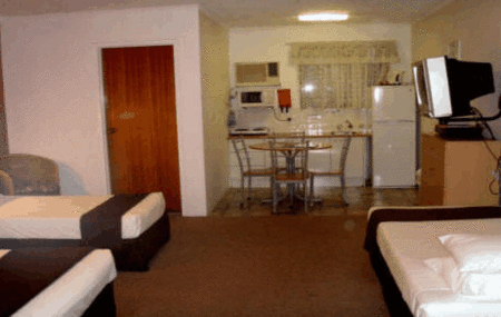 Bella Villa Motor Inn - Dalby Accommodation 3