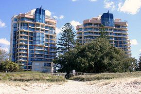 AA Oceana On Broadbeach - Dalby Accommodation 0