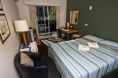 City Crown Lodge - Dalby Accommodation 3