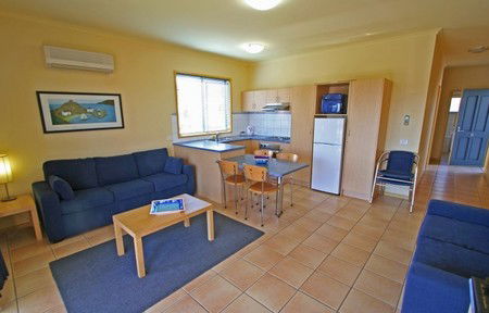Seaview Motel & Apartments - Dalby Accommodation 1
