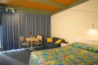 Kingfisher Motel - Dalby Accommodation 0