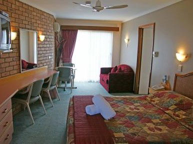 Sapphire Waters Motor Inn - Dalby Accommodation 4