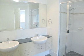 Coolum Villas - Dalby Accommodation 5