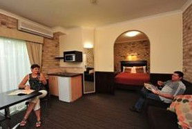 Highlander Motor Inn And Apartments - Dalby Accommodation 0