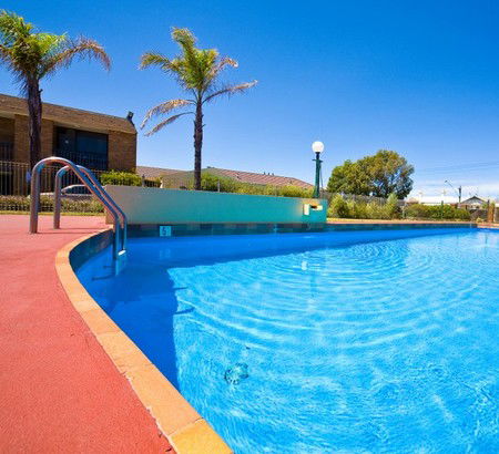 Mid City Warrnambool - Dalby Accommodation 1