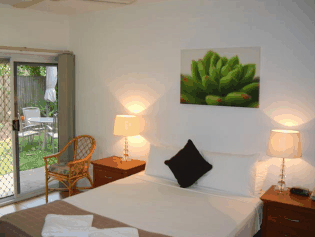 Cairns Reef Apartments And Motel - Dalby Accommodation 2