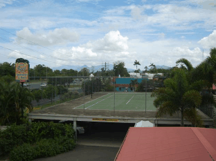 Cairns Reef Apartments And Motel - Dalby Accommodation 4