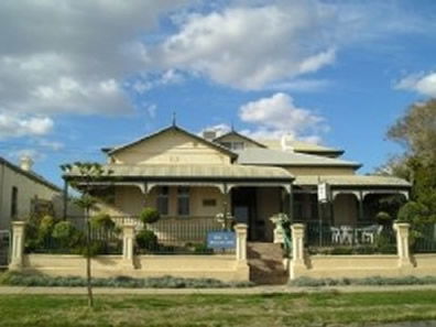 Meleden Villa - Dalby Accommodation 0