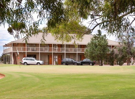 Standpipe Golf Motor Inn - Dalby Accommodation 2
