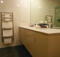 Chapel Hill Winery Guest House - Dalby Accommodation