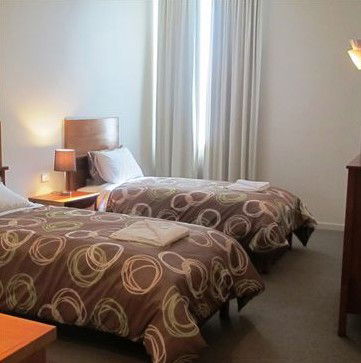 The Plough Hotel - Dalby Accommodation 1