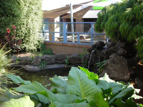 Waurn Ponds Hotel - Dalby Accommodation 2