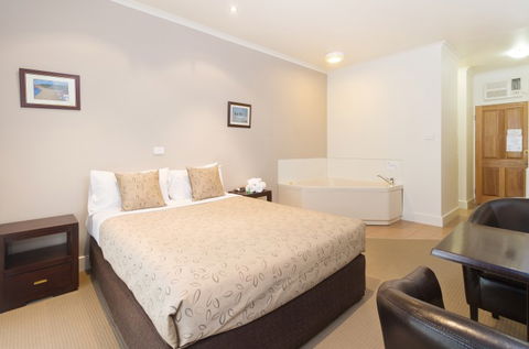 Frankston Holiday Park - Dalby Accommodation 1