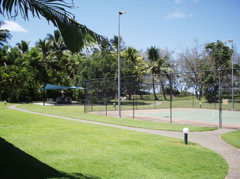 The Shores Holiday Apartments - Dalby Accommodation 1