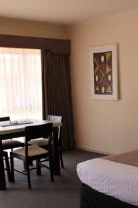  Werribee Park Motor Inn - Dalby Accommodation 3
