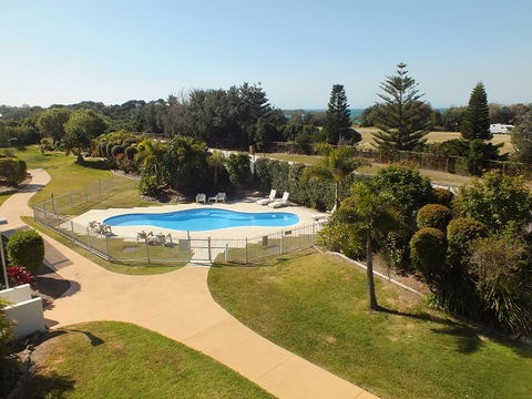 Pacific Marina Apartments - Dalby Accommodation 3