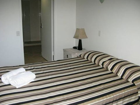 Camargue Beachfront Apartments - Dalby Accommodation 3