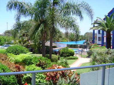 Casablanca Beachfront Apartments - Dalby Accommodation 8