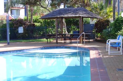 Casablanca Beachfront Apartments - Dalby Accommodation 10