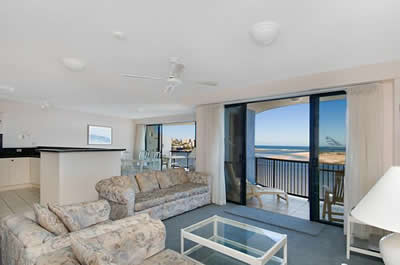 Windward Passage, Golden Beach - Dalby Accommodation 13