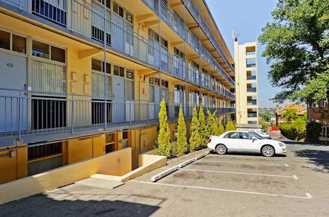 Mountway Holiday Apartments - Dalby Accommodation 4