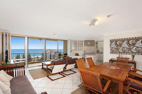 Rainbow Commodore Holiday Apartments - Dalby Accommodation 0