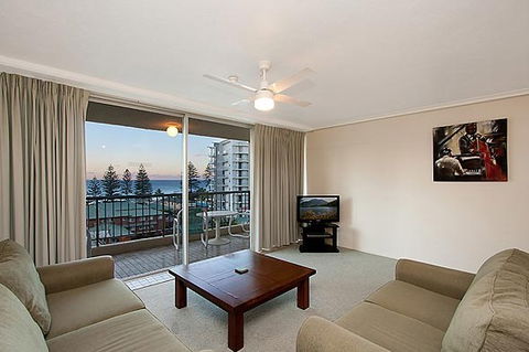 Rainbow Commodore Holiday Apartments - Dalby Accommodation 4